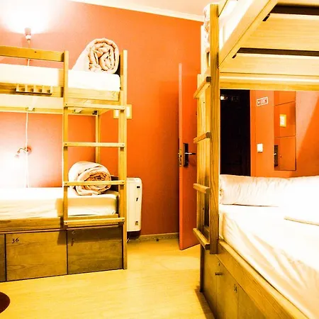 Auberge de jeunesse Poets *