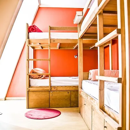 Auberge de jeunesse Poets *